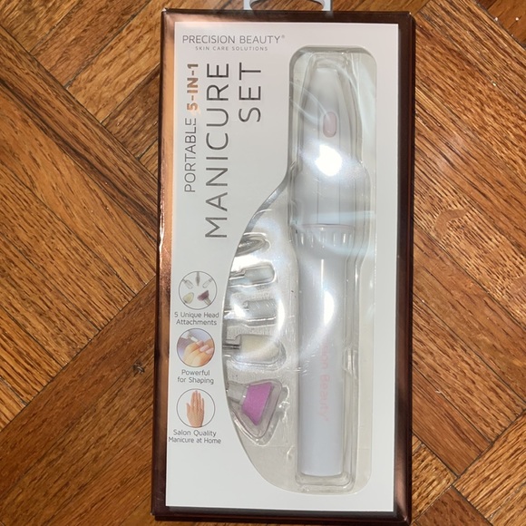 New in Box Portable 5-in-1 Manicure Set 5 head attachments Lightweight powerful - Picture 1 of 7